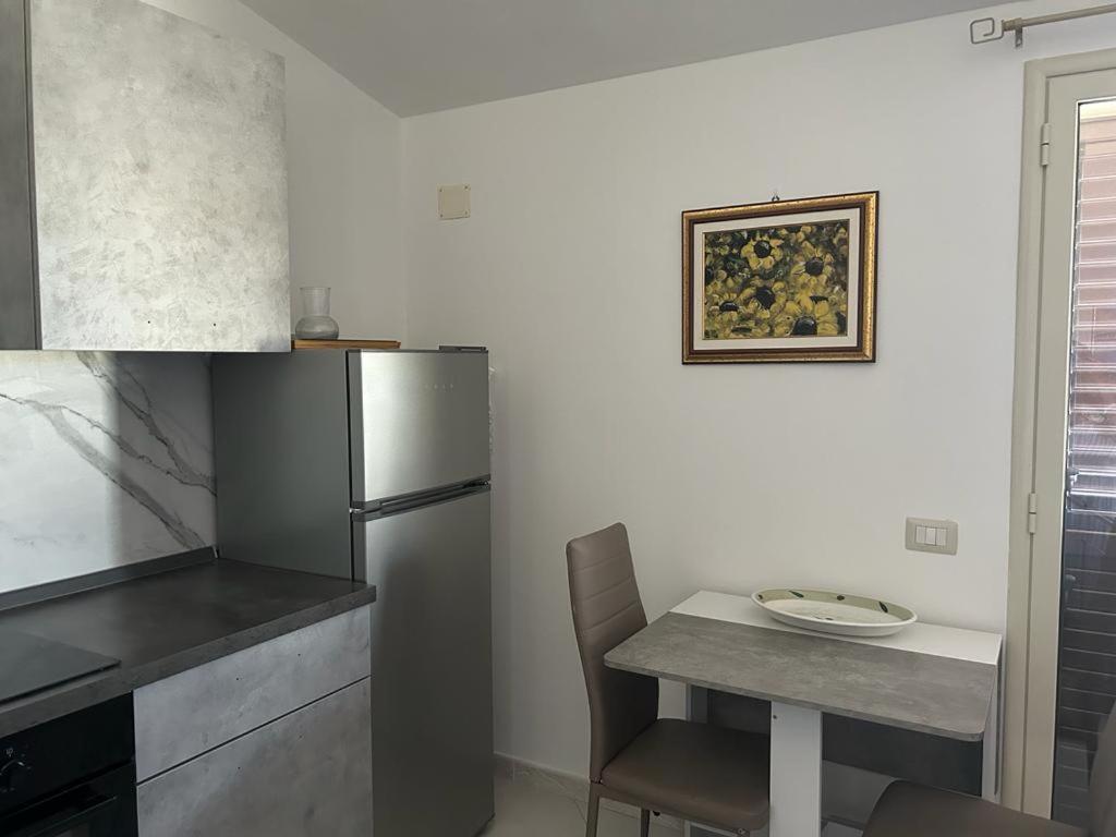 Nina Apartament Giardini Naxos Con Posto Auto Extérieur photo